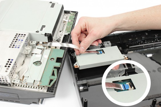 Guide photos remplacement pile de mémoire Playstation 3 Fat (Etape 8 - image 2)