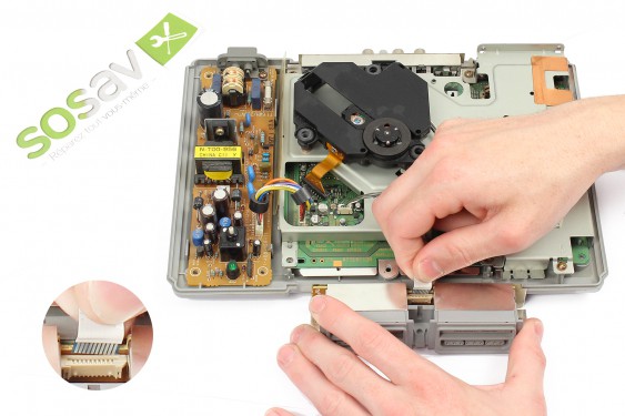 Guide photos remplacement nappe bloc manettes + cartes mémoire Playstation (Etape 7 - image 3)