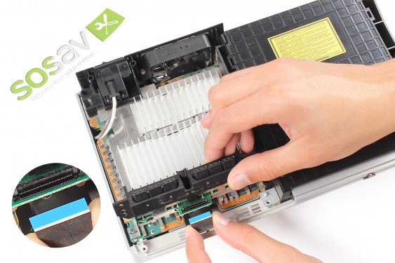 Guide photos remplacement ventilateur Playstation 2 Fat (Etape 4 - image 4)