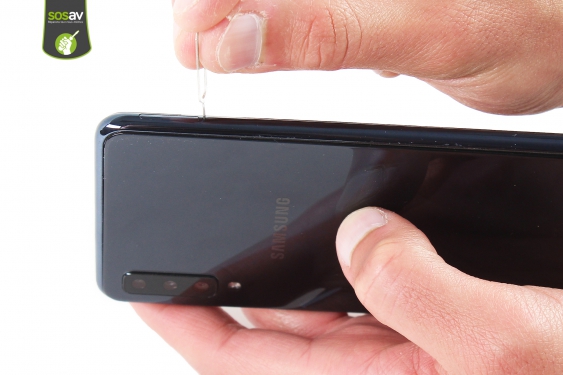 Guide photos remplacement câbles d'interconnexion wifi / gsm Galaxy A7 (2018) (Etape 2 - image 1)