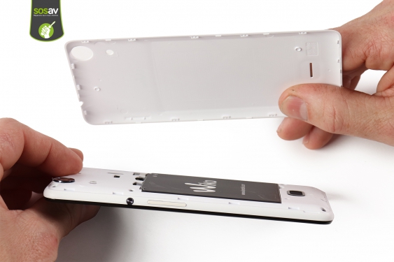 Guide photos remplacement ecran Wiko Rainbow Lite 4G  (Etape 2 - image 4)