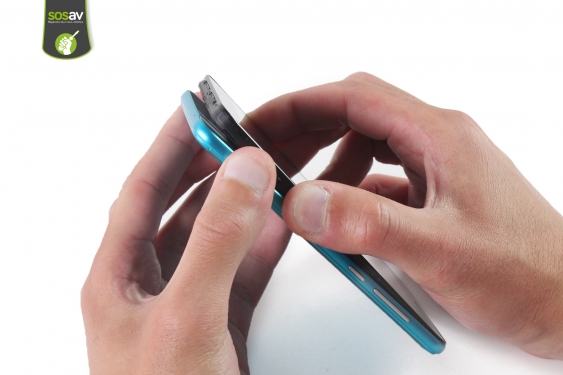 Guide photos remplacement carte sim Wiko Lenny 4 (Etape 2 - image 3)