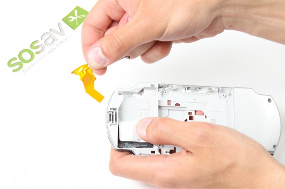 Guide photos remplacement coque complète PSP 2000 (Etape 66 - image 2)