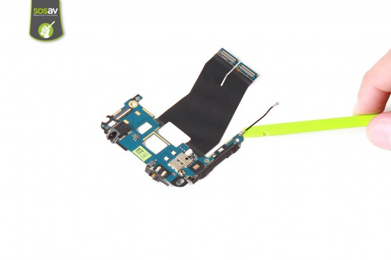 Guide photos remplacement nappe caméra avant / arrière, bouton power / volume HTC Titan (Etape 22 - image 1)