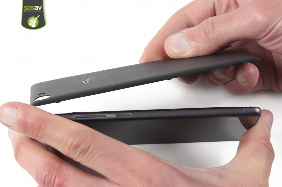 Guide photos remplacement ecran complet Wiko Fever 4G (Etape 2 - image 3)