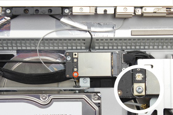 Guide photos remplacement support de la carte airport (carte wifi) iMac 27" fin 2009 (EMC 2309 et 2374) (Etape 17 - image 1)