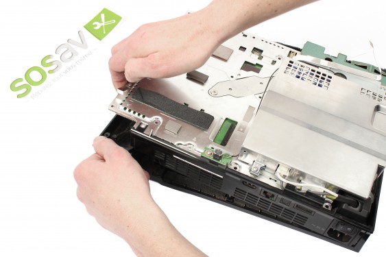 Guide photos remplacement pile de mémoire Playstation 3 Fat (Etape 21 - image 3)