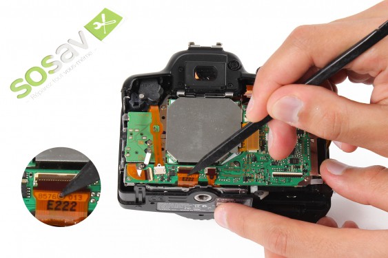 Guide photos remplacement lecteur de carte sd Canon EOS 1000D / Rebel XS / Kiss F (Etape 25 - image 3)