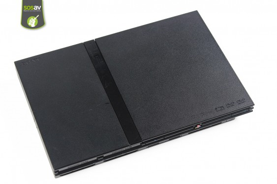 Guide photos remplacement nappe de liaison de la carte des boutons / capteur infrarouge Playstation 2 Slim (Etape 1 - image 1)