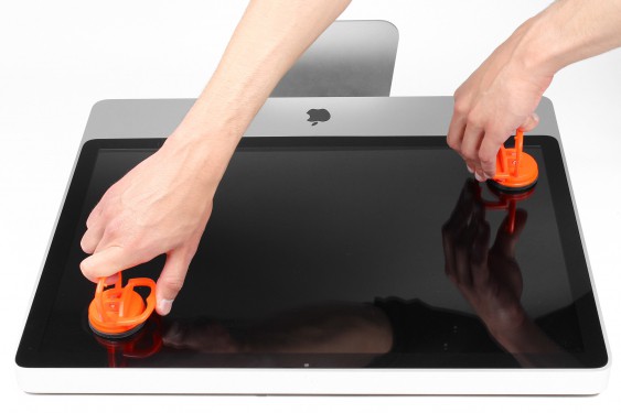 Guide photos remplacement haut-parleur droit iMac 24" mi-2007 & début 2008 (EMC 2134 et 2211) (Etape 4 - image 1)