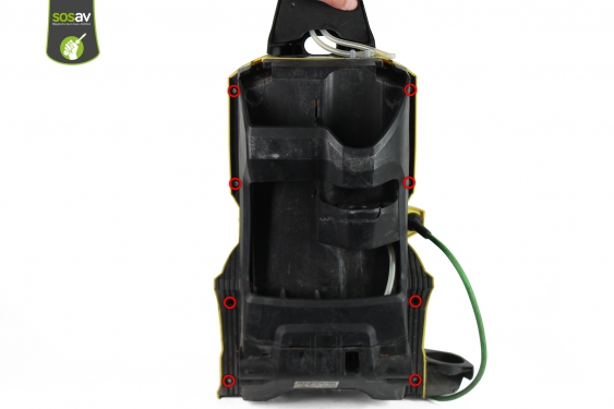 Guide photos remplacement capot supérieur Karcher K4 Ecologic (Etape 14 - image 1)