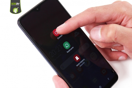 Guide photos remplacement carte mère Galaxy A10 (Etape 1 - image 2)