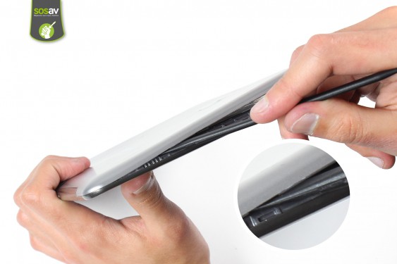 Guide photos remplacement haut-parleur externe droit  (Etape 3 - image 2)