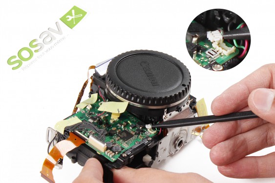 Guide photos remplacement lecteur de carte sd Canon EOS 1000D / Rebel XS / Kiss F (Etape 51 - image 3)