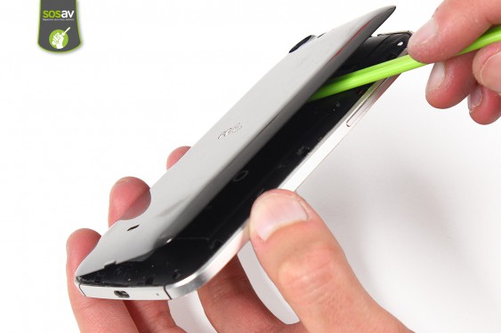 Guide photos remplacement connecteur de charge Wiko Stairway (Etape 2 - image 3)