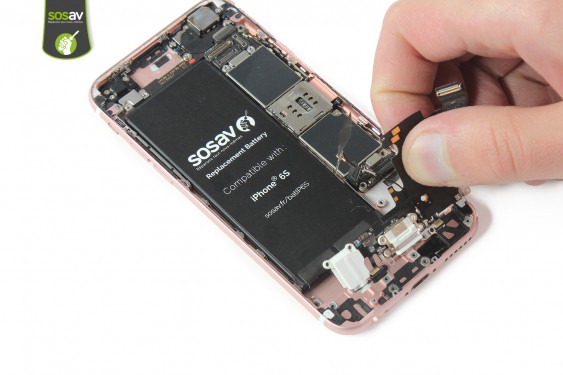 Guide photos remplacement connecteur de charge, prise jack et micro iPhone 6S (Etape 24 - image 2)